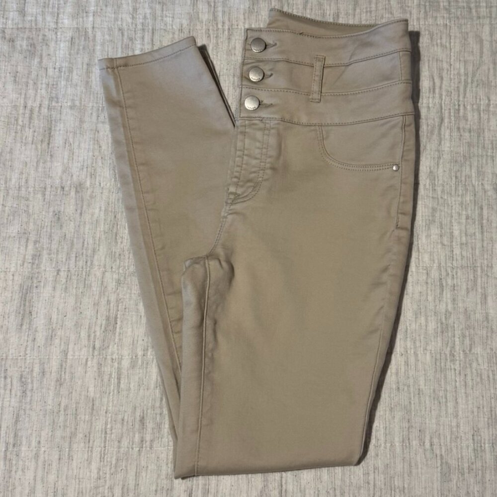 refuge Jeans Women's  Size 6 /Cream High Rise Skinny 3 Button Stretch Denim